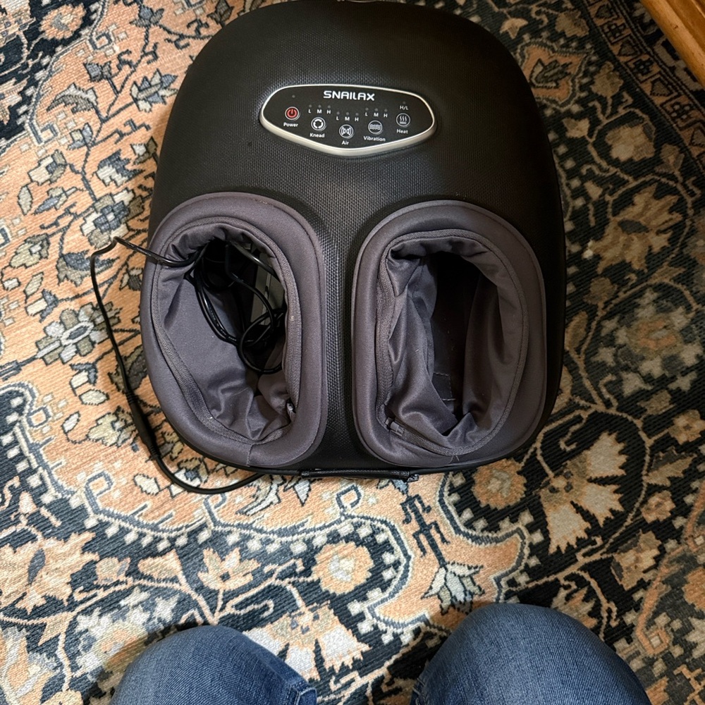 NAILA Black Foot Massager